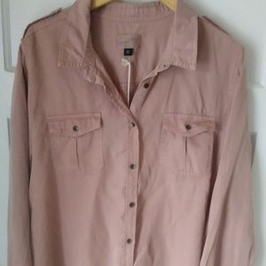 NWT Universal Thread Button Top XXL